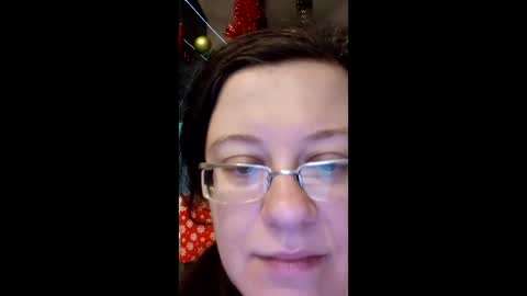 Snapshot of webgirl2 chatting on 01/19/25, 06:21 Marina online show from 01/19/25, 06:21