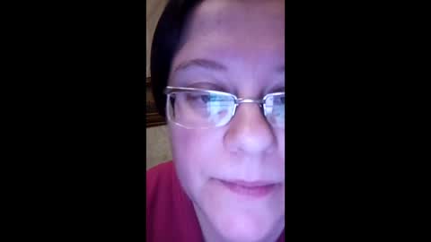 Snapshot of webgirl2 chatting on 02/12/25, 10:37 Marina online show from 02/12/25, 10:37