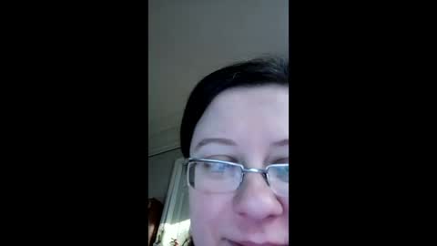 Snapshot of webgirl2 chatting on 03/05/25, 02:45 Marina online show from 03/05/25, 02:45