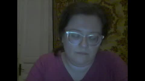 Snapshot of webgirl2 chatting on 09/18/25, 08:33 Marina online show from 09/18/25, 08:33