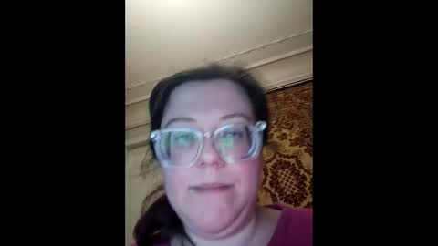 Snapshot of webgirl2 chatting on 09/27/25, 10:15 Marina online show from 09/27/25, 10:15