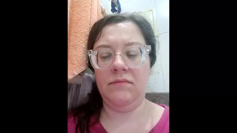 Snapshot of webgirl2 chatting on 10/05/25, 11:35 Marina online show from 10/05/25, 11:35