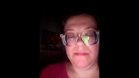 Snapshot of webgirl2 chatting on 12/13/25, 07:53 Marina online show from 12/13/25, 07:53