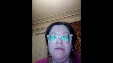 Snapshot of webgirl2 chatting on 04/19/26, 08:22 Marina online show from 04/19/26, 08:22