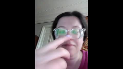Snapshot of webgirl2 chatting on 04/26/26, 12:58 Marina online show from 04/26/26, 12:58