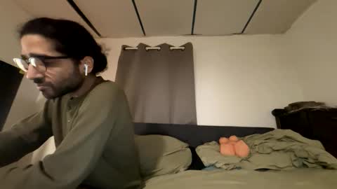 ShootingWebs online show from 12/03/25, 05:59