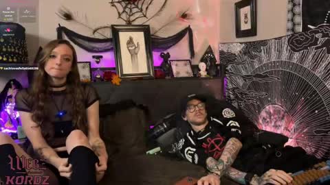 Snapshot of webz_and_kordz chatting on 04/15/26, 06:31 WebzKordz online show from 04/15/26, 06:31