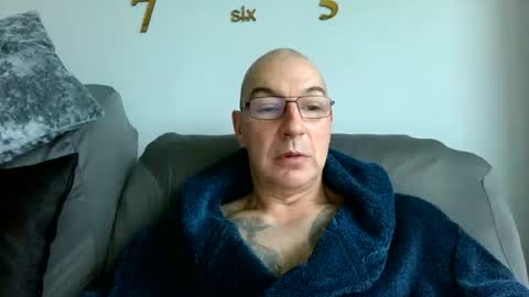 Snapshot of wechatistrokeurub chatting on 10/15/25, 08:14 wechatistrokeurub online show from 10/15/25, 08:14