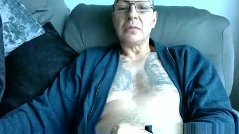 Snapshot of wechatistrokeurub chatting on 11/07/25, 09:31 wechatistrokeurub online show from 11/07/25, 09:31