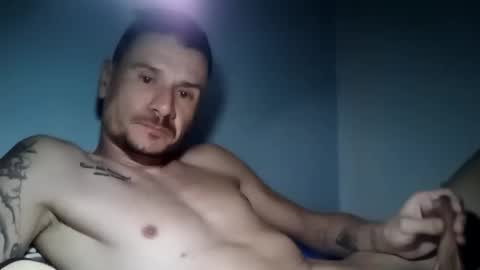 Snapshot of weci77 chatting on 11/28/25, 11:18 weci77 online show from 11/28/25, 11:18