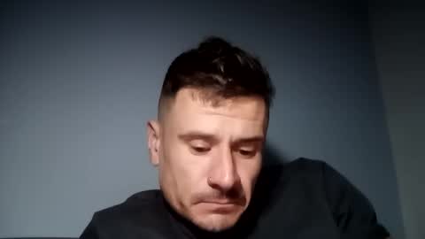 Snapshot of weci77 chatting on 12/20/25, 08:49 weci77 online show from 12/20/25, 08:49