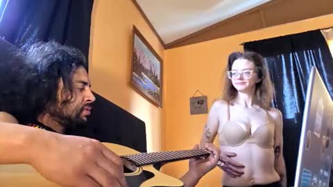 Snapshot of wecum2getdown chatting on 02/22/26, 04:38 wecum2getdown online show from 02/22/26, 04:38