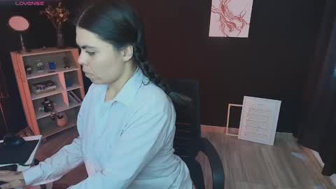 Wednesday   Please help me to reach 111 thumbs up online show from 02/23/25, 08:22