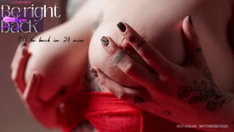 Wednesday   Please help me to reach 111 thumbs up online show from 03/06/25, 08:16