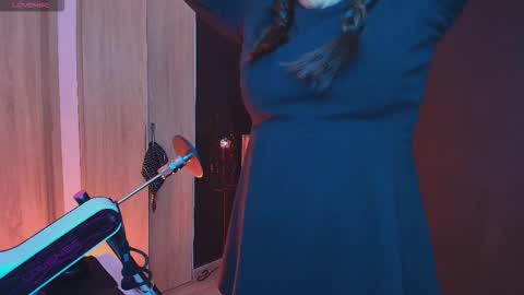 Wednesday   Please help me to reach 111 thumbs up online show from 09/14/25, 05:12