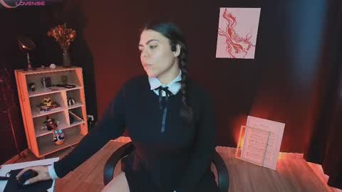 Wednesday   Please help me to reach 111 thumbs up online show from 09/15/25, 04:51