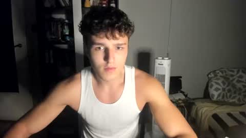 Snapshot of wee_willy_winky chatting on 07/12/26, 12:23 wee_willy_winky online show from 07/12/26, 12:23