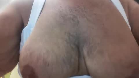 Snapshot of weedo984 chatting on 12/04/25, 09:23 Tittyboy984 online show from 12/04/25, 09:23