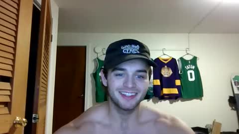 Snapshot of weenskir chatting on 05/02/26, 12:37 weenskir online show from 05/02/26, 12:37