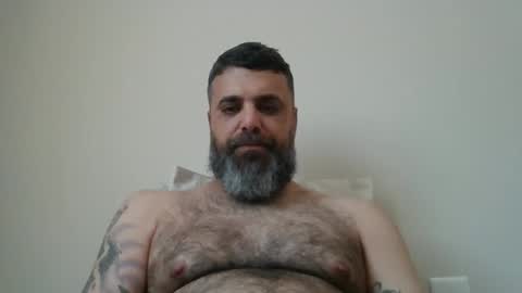 Snapshot of weezy210 chatting on 05/31/26, 04:03 Weezy online show from 05/31/26, 04:03