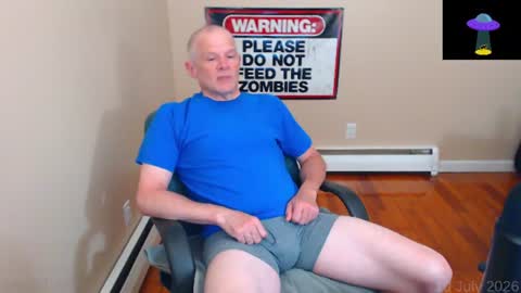 Snapshot of weird_chris chatting on 07/10/26, 05:26 Chris online show from 07/10/26, 05:26