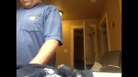 Snapshot of welderod chatting on 12/22/25, 03:36 welderod online show from 12/22/25, 03:36