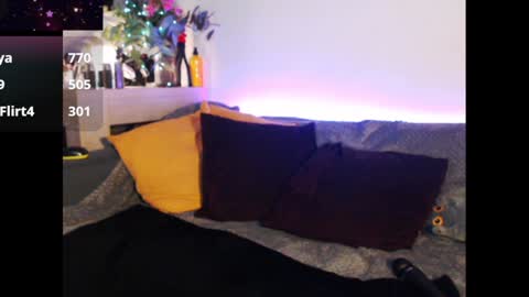 Snapshot of welliza chatting on 01/24/25, 04:37 Liza online show from 01/24/25, 04:37