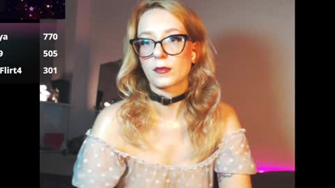 Snapshot of welliza chatting on 01/28/25, 12:57 Liza online show from 01/28/25, 12:57