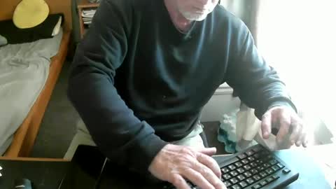 Snapshot of wellkrakenwell chatting on 11/05/25, 07:25 wellkrakenwell online show from 11/05/25, 07:25