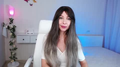 Wendi Foster online show from 12/12/24, 08:21