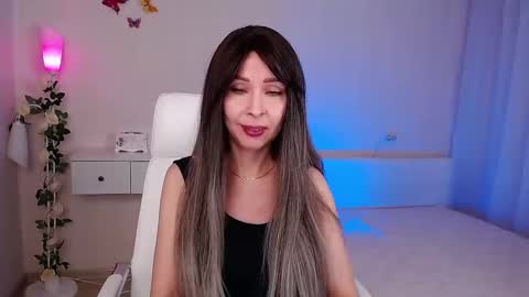 Wendi Foster online show from 02/07/25, 06:24