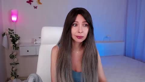 Wendi Foster online show from 02/19/25, 06:10