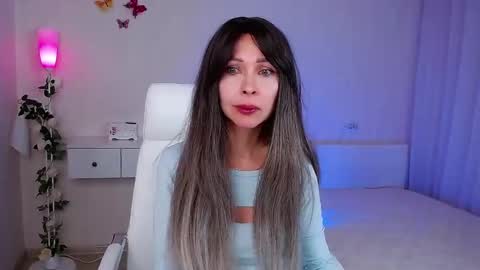 Wendi Foster online show from 09/29/25, 07:19