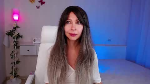 Wendi Foster online show from 10/10/25, 06:51