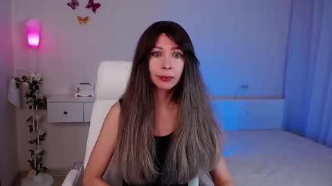 Snapshot of wendifoster chatting on 02/13/26, 07:10 Wendi Foster online show from 02/13/26, 07:10