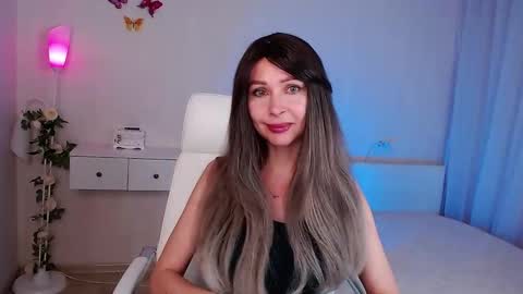 Snapshot of wendifoster chatting on 03/27/26, 07:02 Wendi Foster online show from 03/27/26, 07:02