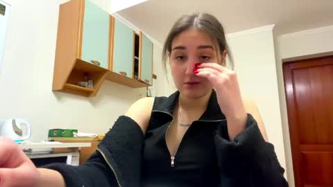 Anna online show from 04/21/26, 04:12