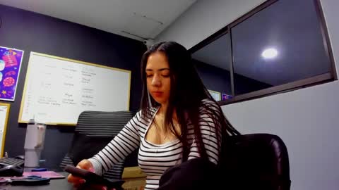 Snapshot of wendy1814 chatting on 12/14/24, 11:23 Wendy online show from 12/14/24, 11:23