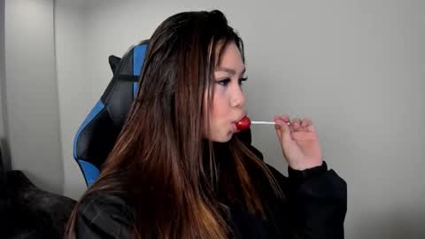 wendy_harris online show from 10/16/25, 03:29