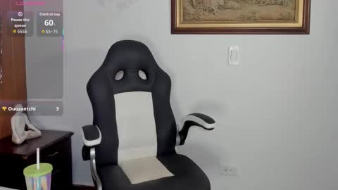 Snapshot of wendy_marshall chatting on 11/10/25, 07:24 Wendy Marshall online show from 11/10/25, 07:24