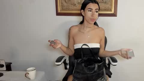 Wendy Marshall  online show from 02/07/26, 06:55