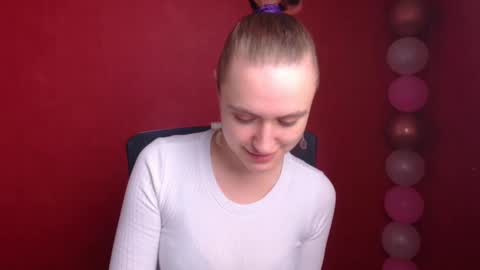 Snapshot of wendy_say_ chatting on 02/17/25, 07:53 Wendy online show from 02/17/25, 07:53