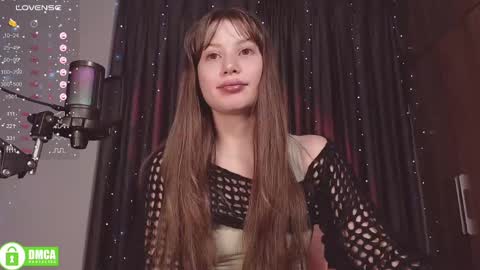 Snapshot of wendyemily chatting on 02/17/25, 02:15 wendyemily online show from 02/17/25, 02:15