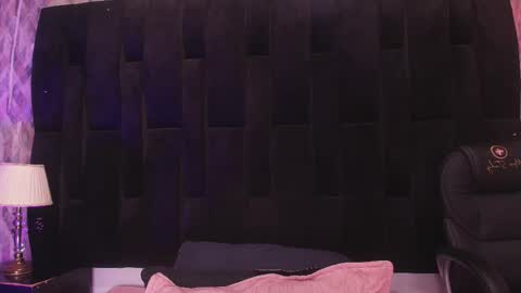 WEN SHENG online show from 10/02/25, 07:21