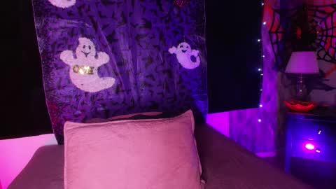 WEN SHENG online show from 10/15/25, 07:47