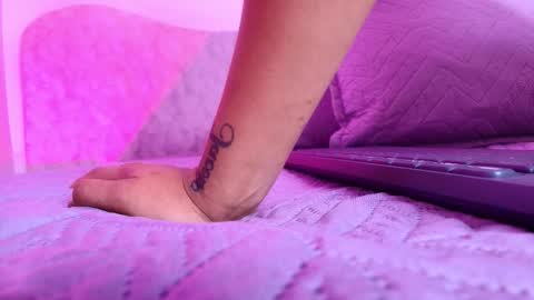 WEN SHENG online show from 11/24/25, 07:24