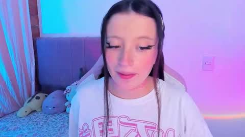 Wenstacie INDEPENDENT MODEL online show from 10/02/25, 02:40