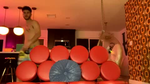 Topjitt online show from 12/19/24, 04:13