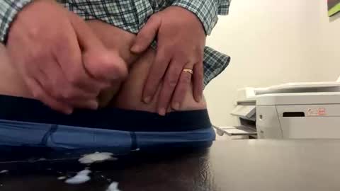 Snapshot of wes40960 chatting on 11/25/25, 11:38 wes40960 online show from 11/25/25, 11:38