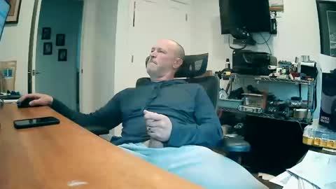 weseeyouwatching online show from 02/13/26, 07:54